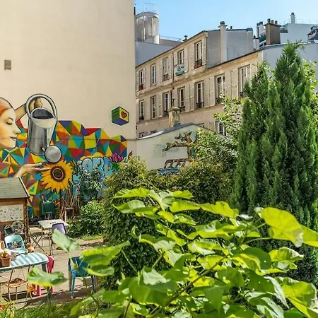 2 Bedroom With Balcony / Park Buttes Chaumont /jourdain * Paris