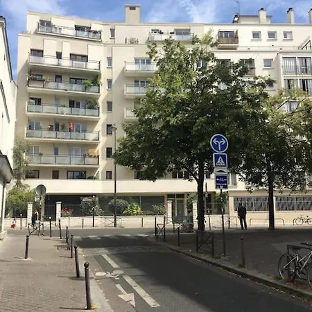 2 Bedroom With Balcony / Park Buttes Chaumont /jourdain Parigi